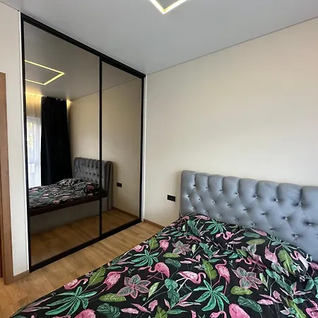 Jaukus Butas 2 Kambariu Girioje *