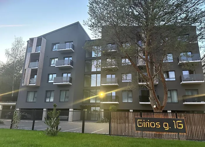 Jaukus Butas 2 Kambariu Girioje